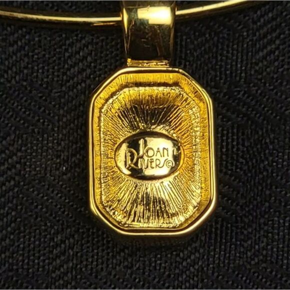 JOAN RIVERS Round Gold Tone Slide Necklace Amber Pendant NWOT - Picture 3 of 4